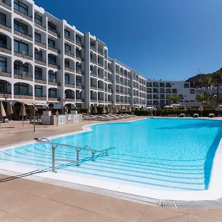 Home2book Cosy Studio, Pool & Sea Views