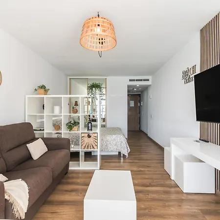 Home2book Cosy Studio, Pool & Sea Views Lejlighed